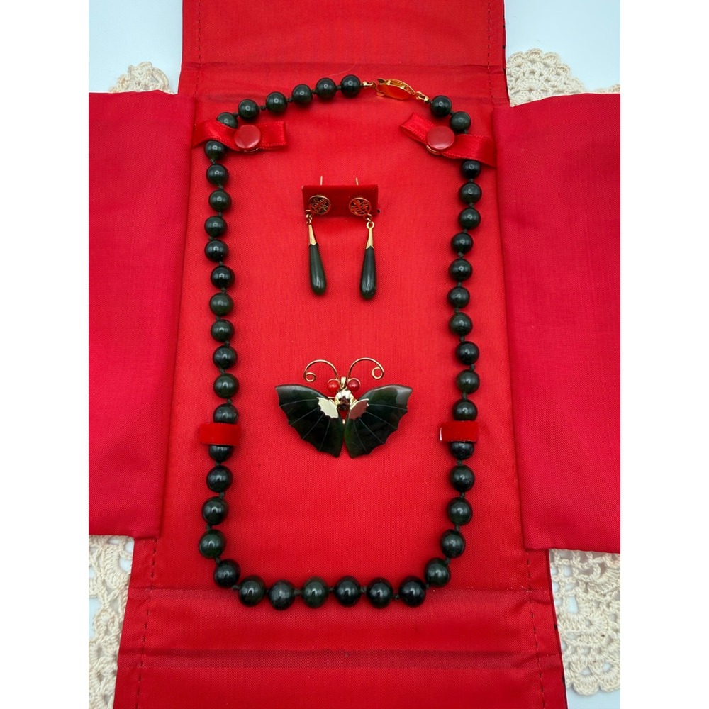Vintage Chinese Jade Jewelry Set Necklace Butterfly Brooch  Earrings